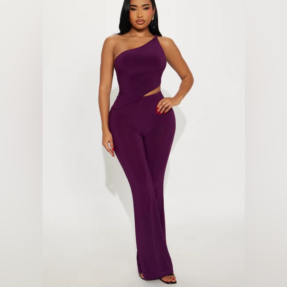 Lisa Plum One-Shoulder Top and Pant Set NEW 🏷️